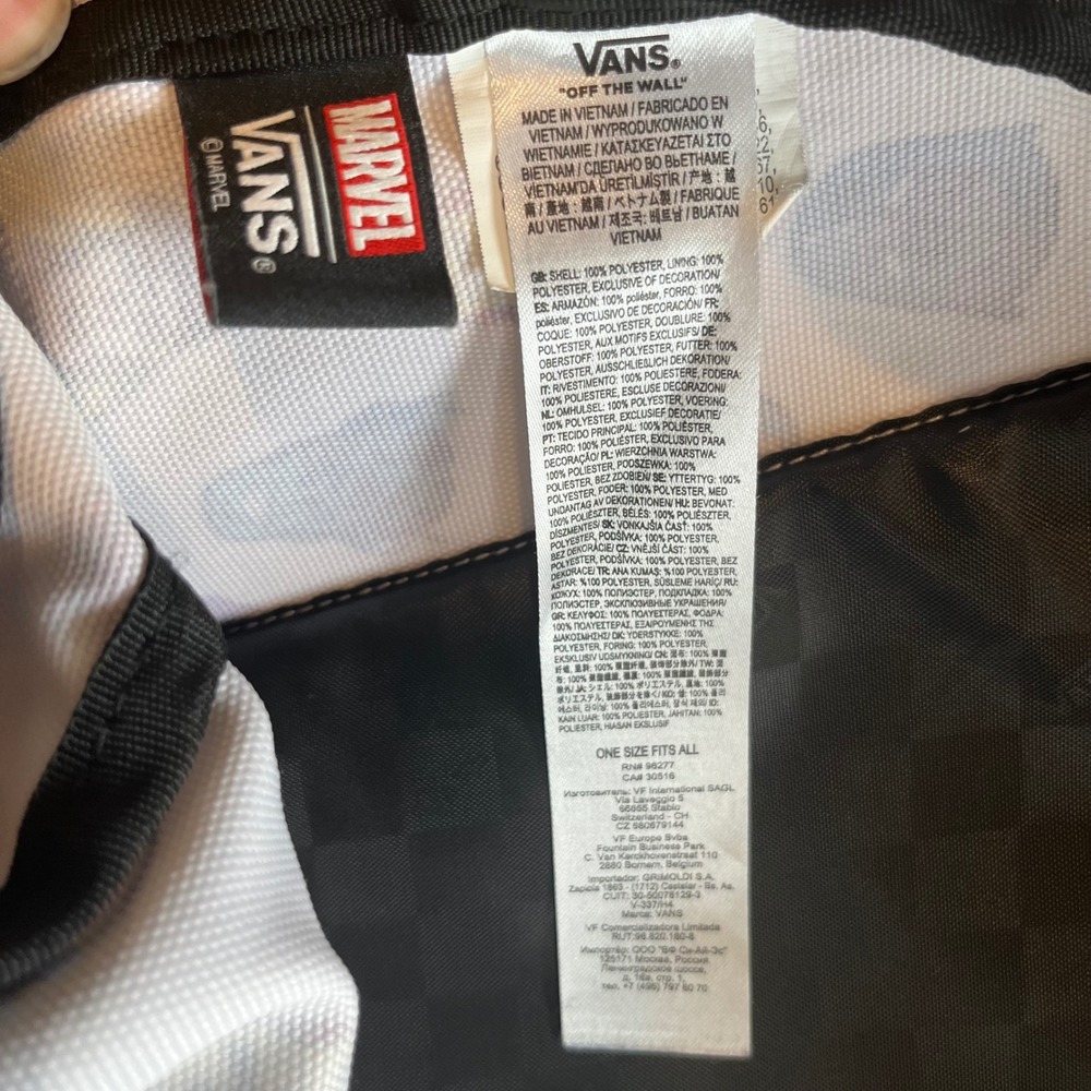 Vans x Marvel Avengers Backpack White All Over Superhero Print Old Skool Bag - Picture 6 of 6